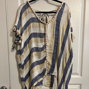 Gypsie Blu White V-Neck Summer Yarn-Dye Beach Cover-Up